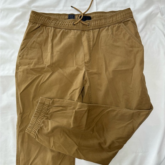 Men’s jogger pants. - Picture 1 of 3